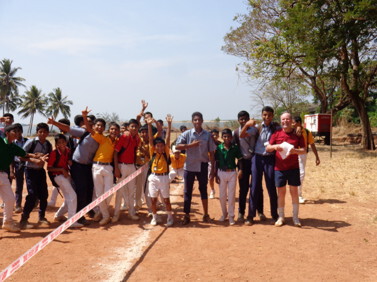 Mangalore - Joyland School football mit John Morrissey 2015