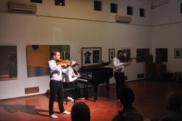 Art Chamber, Goa 2016
Jacek Stolarszyk, Violine
Kristoff Kokoszewski, Violine
Jacek Obstracszyk, Klavier