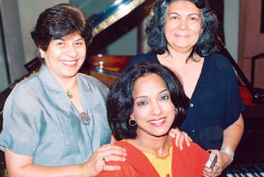 Indien - Poona School of Music - mit June Valladares and Benaifer Malegaum - 1994